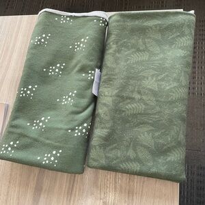 Green Patterned Swaddle Blanket Set
